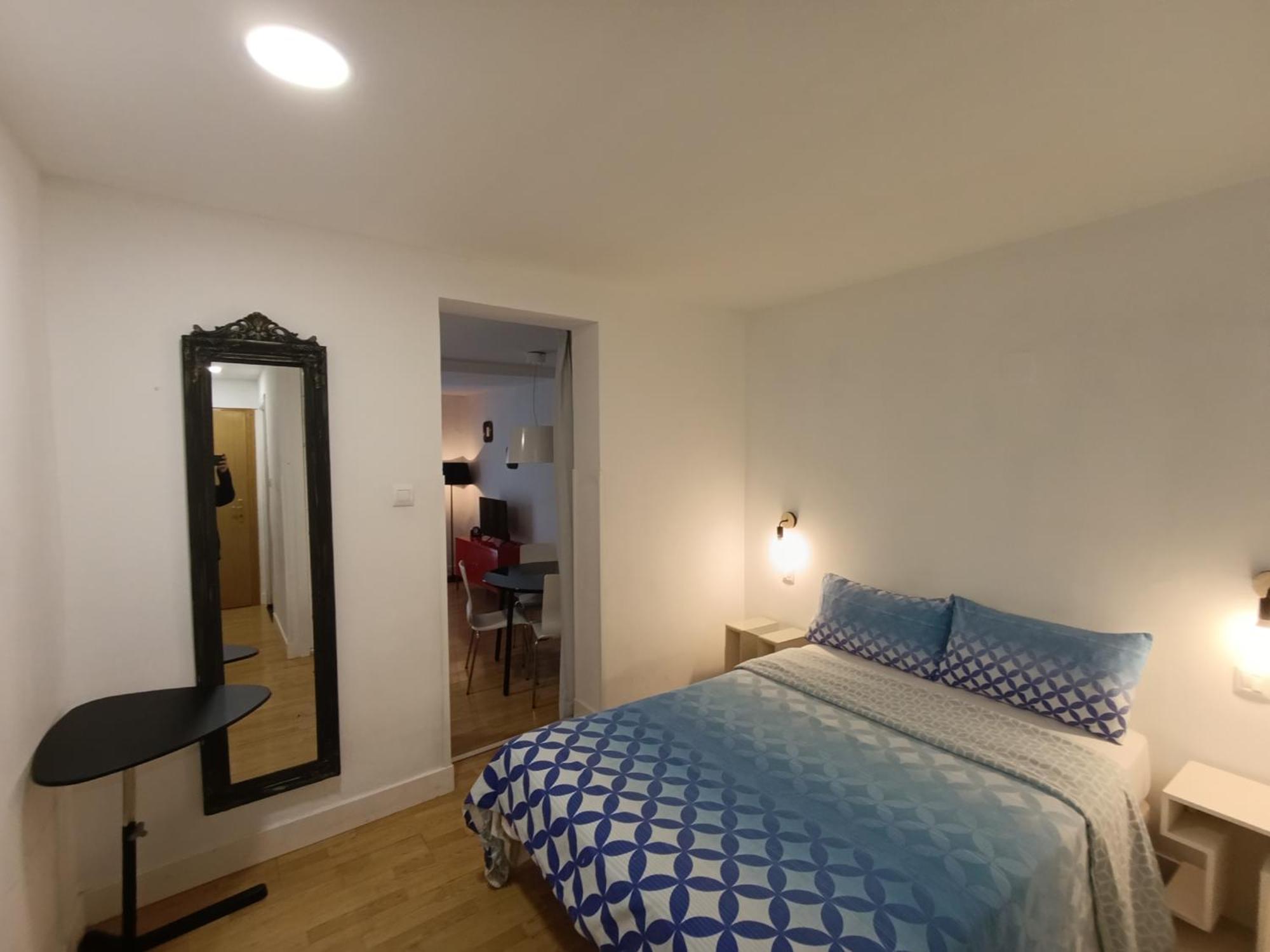 Apartamento En Huertas Madrid Eksteriør billede